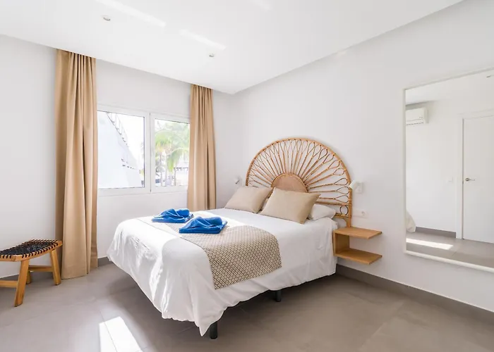 A Mar Dolphin Apartment Puerto del Carmen (Lanzarote)