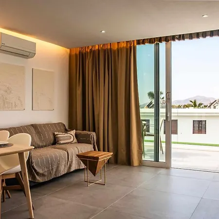 A Mar Dolphin Apartman